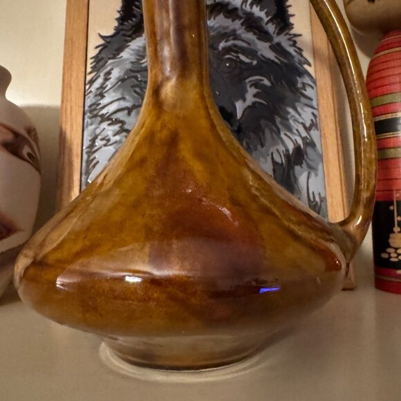 Vintage Hathaway Pottery Brown Glaze Pitcher Vase Curve Handle MCM Rare Signed - Picture 9 of 12